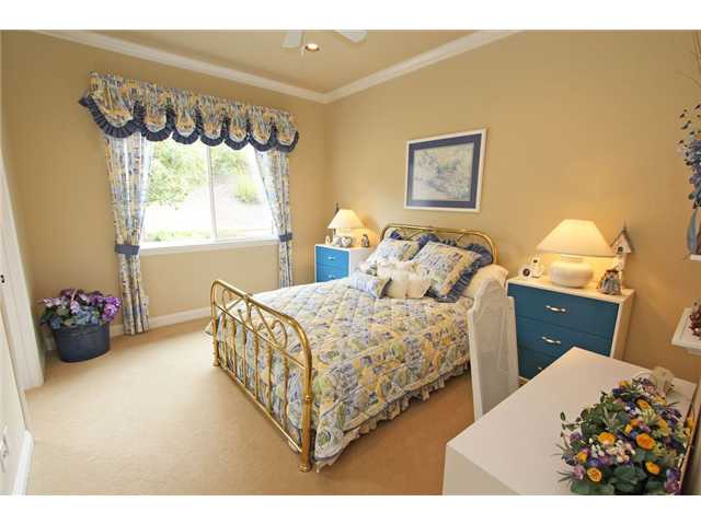 4010 Limber Pine Road Fallbrook, CA 92028 - Photo 17 of 24 Guest room, with it's own bathroom.