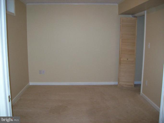 14120 Eternity Road Germantown, MD 20874 - Photo 12 of 29 Lower level den