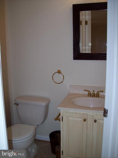 14120 Eternity Road Germantown, MD 20874 - Photo 26 of 29 Hall Bath