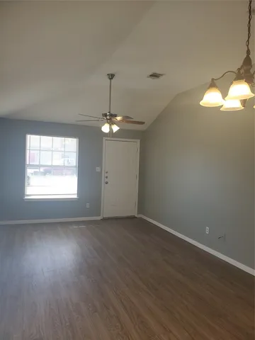 $1,395 | 2221 Creekside Lane, Unit B, Georgetown, TX 78626