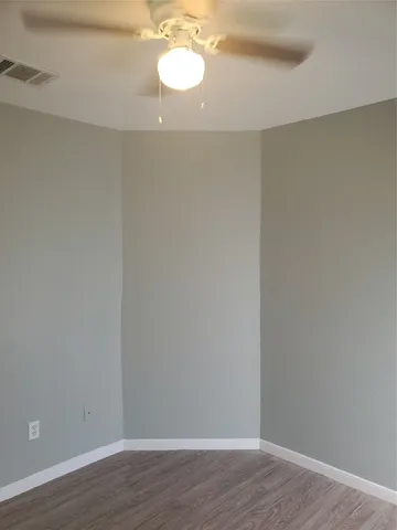 $1,395 | 2221 Creekside Lane, Unit B, Georgetown, TX 78626