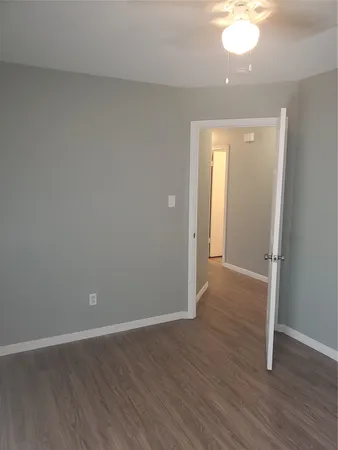 $1,325 | 2221 Creekside Lane, Unit B, Georgetown, TX 78626