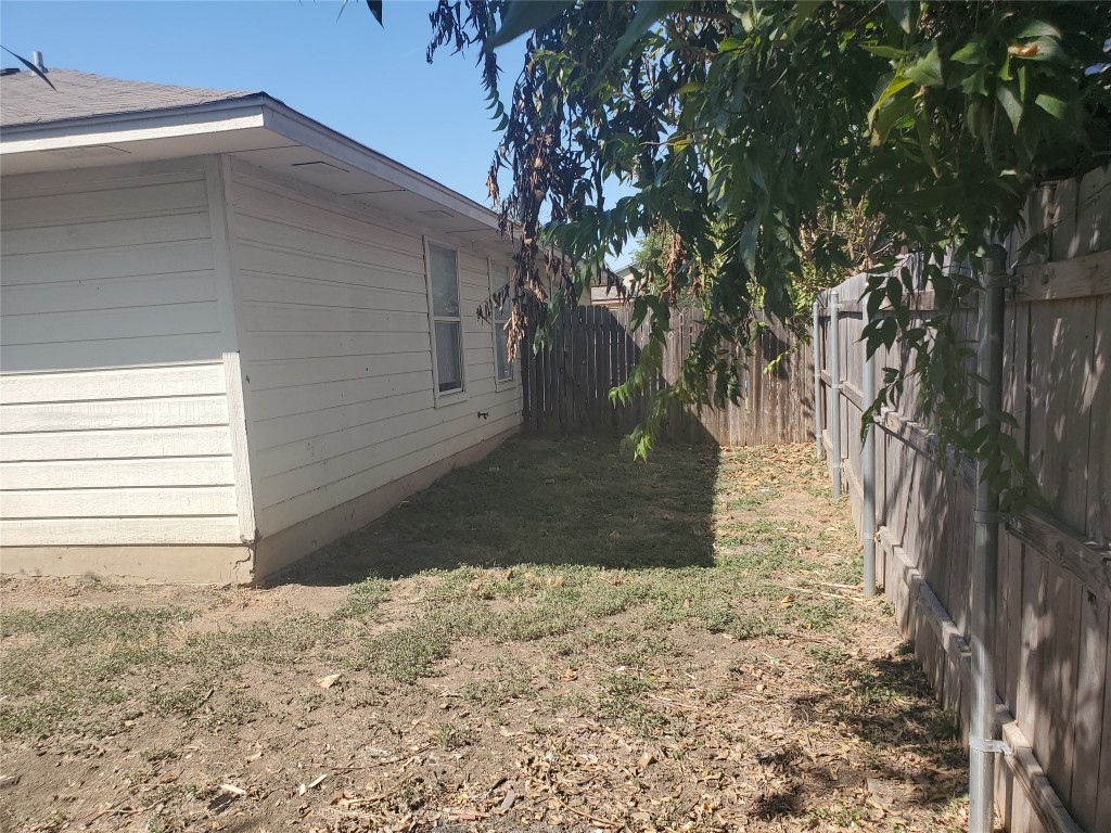 2221 Creekside Lane, Unit B Georgetown, TX 78626 - Photo 26 of 33 View of fenced backyard
