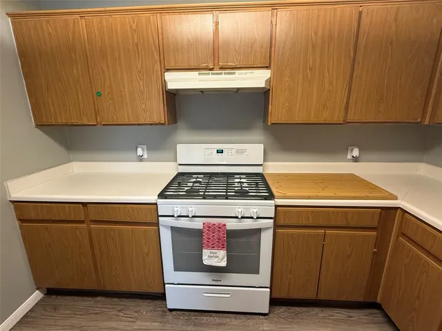 $1,395 | 2221 Creekside Lane, Unit B, Georgetown, TX 78626