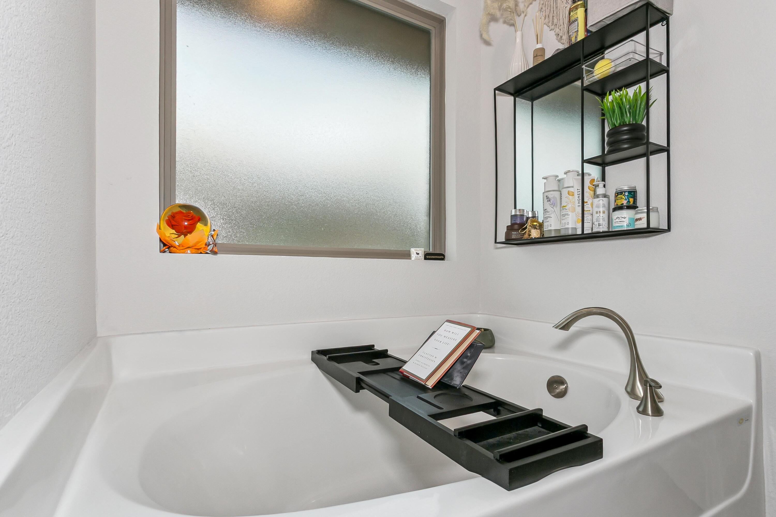 2613 Prominence Lane Crestview, FL 32536 - Photo 11 of 26 Garden-style Soaker Tub