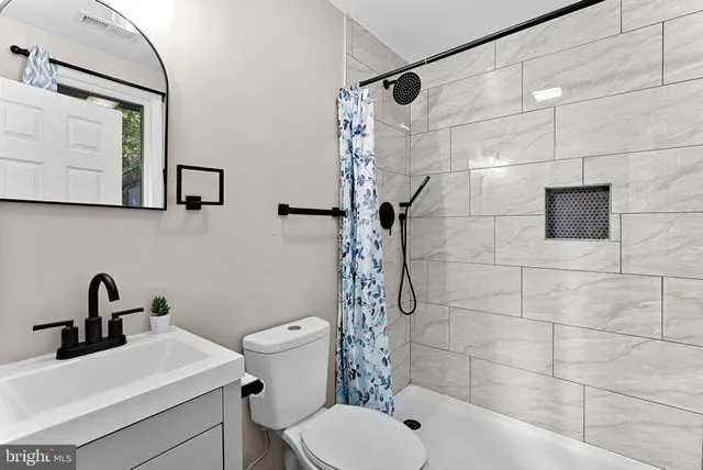 $2,195 | 862 Carrier Drive, Strasburg, VA 22657