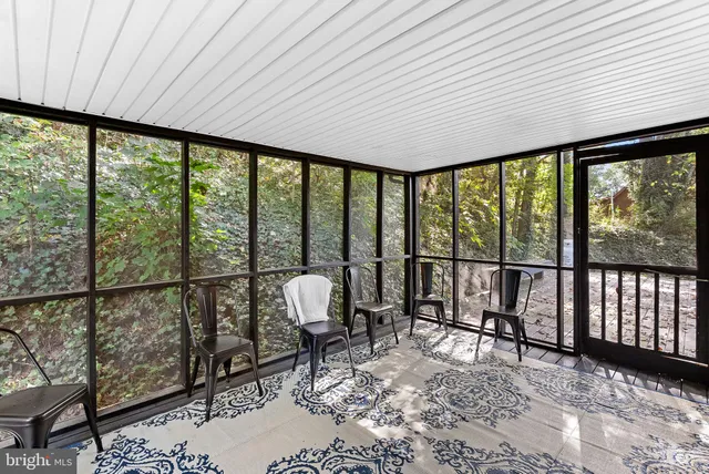 $2,195 | 862 Carrier Drive, Strasburg, VA 22657