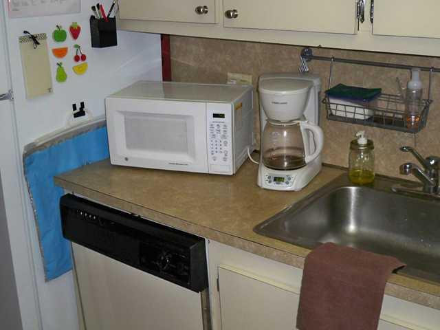 6195 Rock Island Road, Unit 115 Tamarac, FL 33319 - Photo 3 of 12 Kitchen
