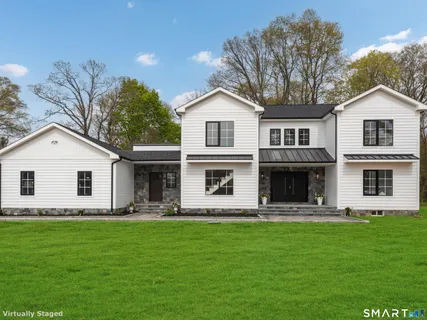 $1,700,000 | 539 A Boston Street, Guilford, CT 06437