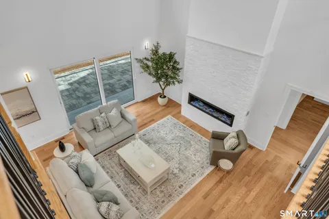 $1,700,000 | 539 A Boston Street, Guilford, CT 06437