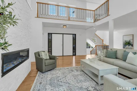$1,700,000 | 539 A Boston Street, Guilford, CT 06437