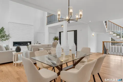 $1,700,000 | 539 A Boston Street, Guilford, CT 06437