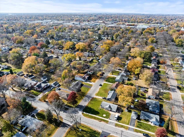 $274,500 | 376 Florida Avenue, Aurora, IL 60506