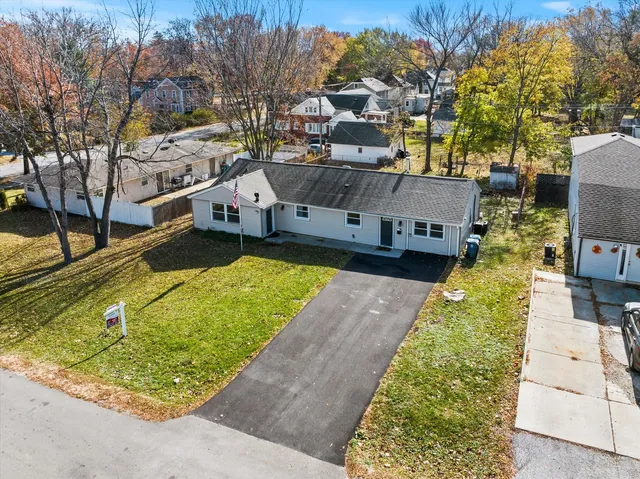 $274,500 | 376 Florida Avenue, Aurora, IL 60506