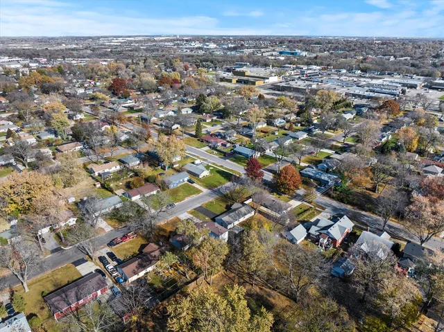 $274,500 | 376 Florida Avenue, Aurora, IL 60506