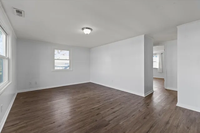 $274,500 | 376 Florida Avenue, Aurora, IL 60506