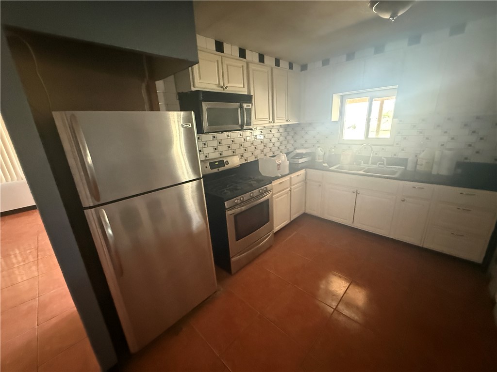 1605 Turquoise Road Bullhead City, AZ 86442 - Photo 12 of 30 Gallery Image 12