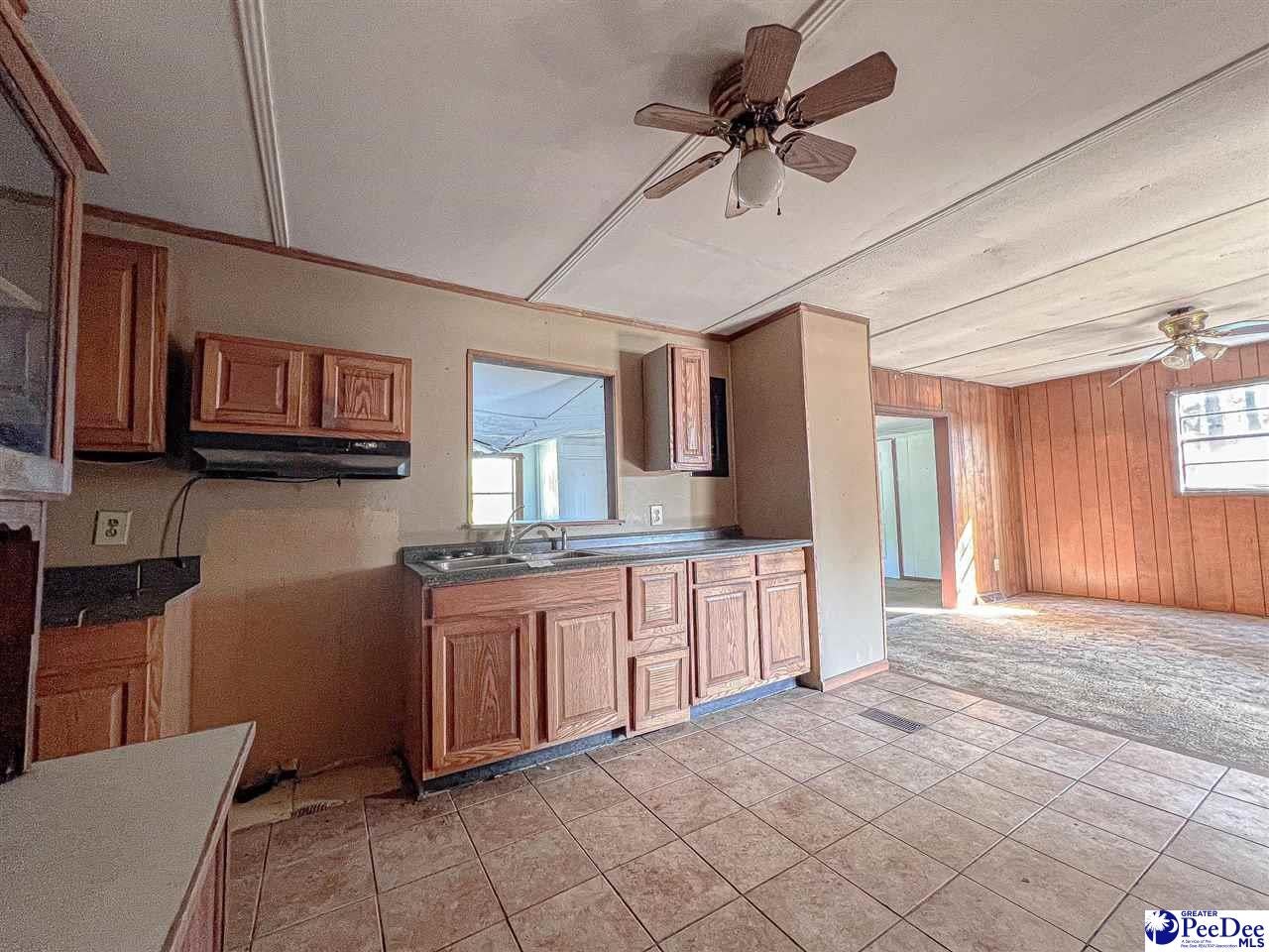1135 Narrow Paved Road Lynchburg, SC 29080 - Photo 16 of 46 Gallery Image 16