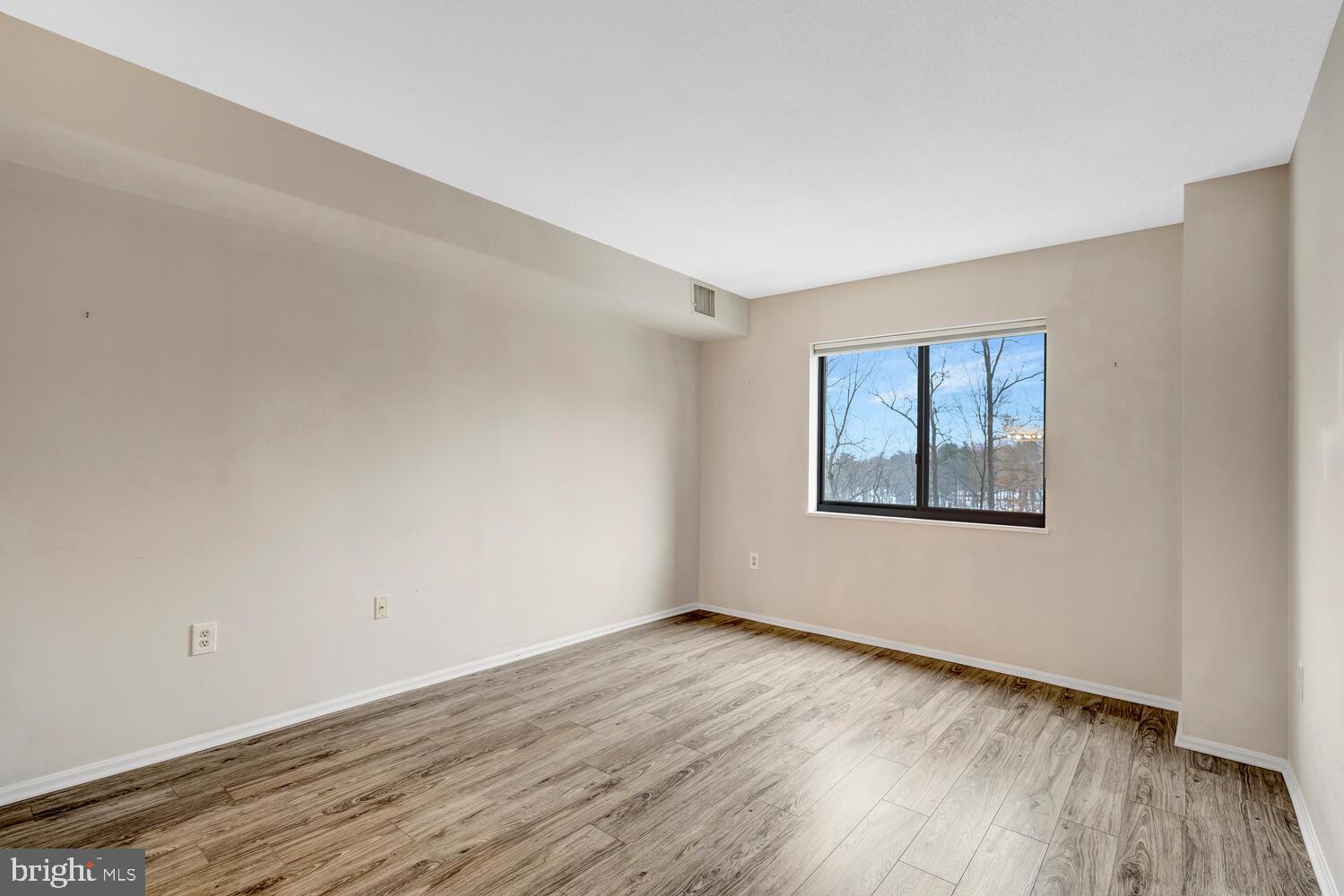 15115 Interlachen Drive, Unit 3425 Silver Spring, MD 20906 - Photo 31 of 41 Bedroom