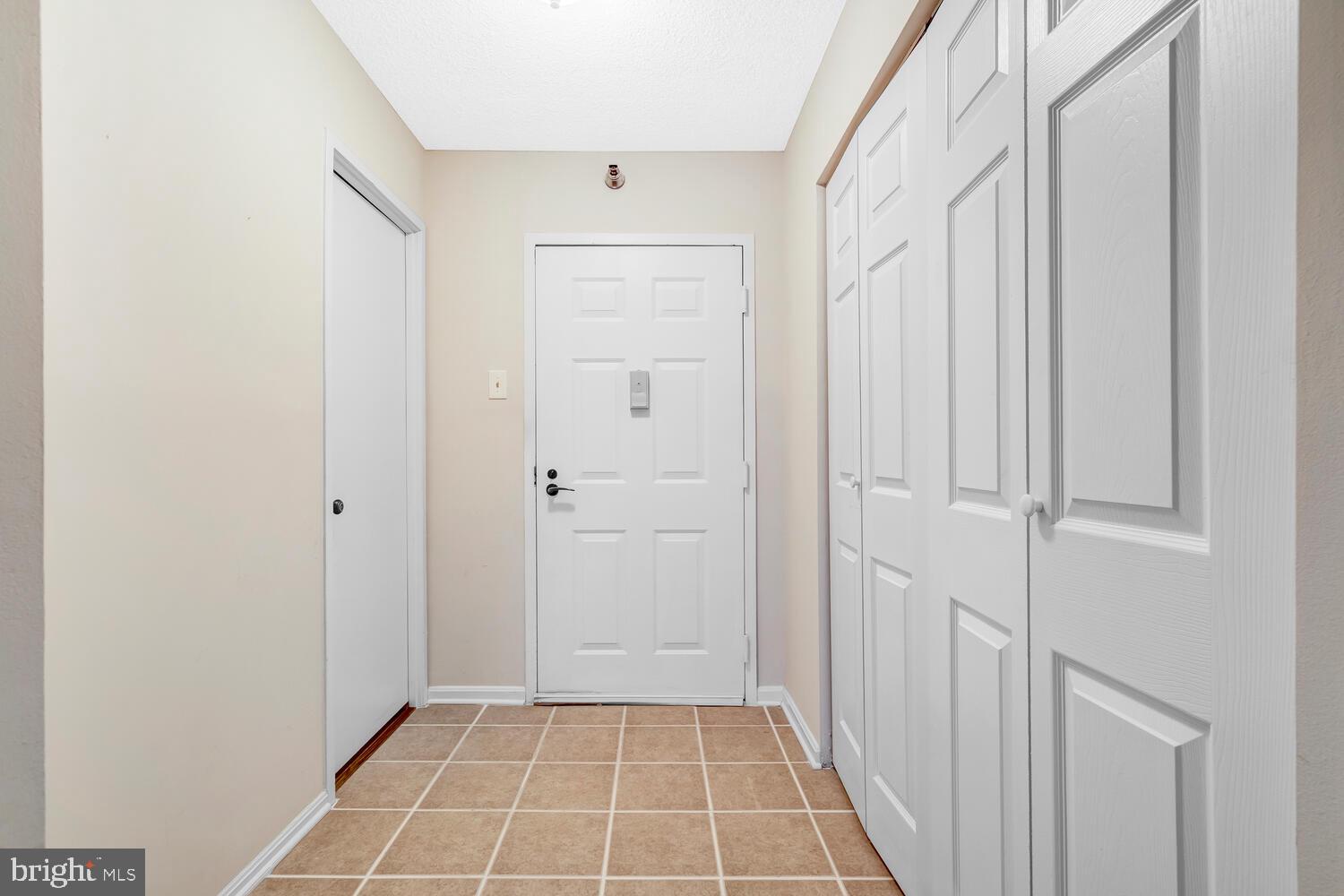 15115 Interlachen Drive, Unit 3425 Silver Spring, MD 20906 - Photo 5 of 41 Foyer