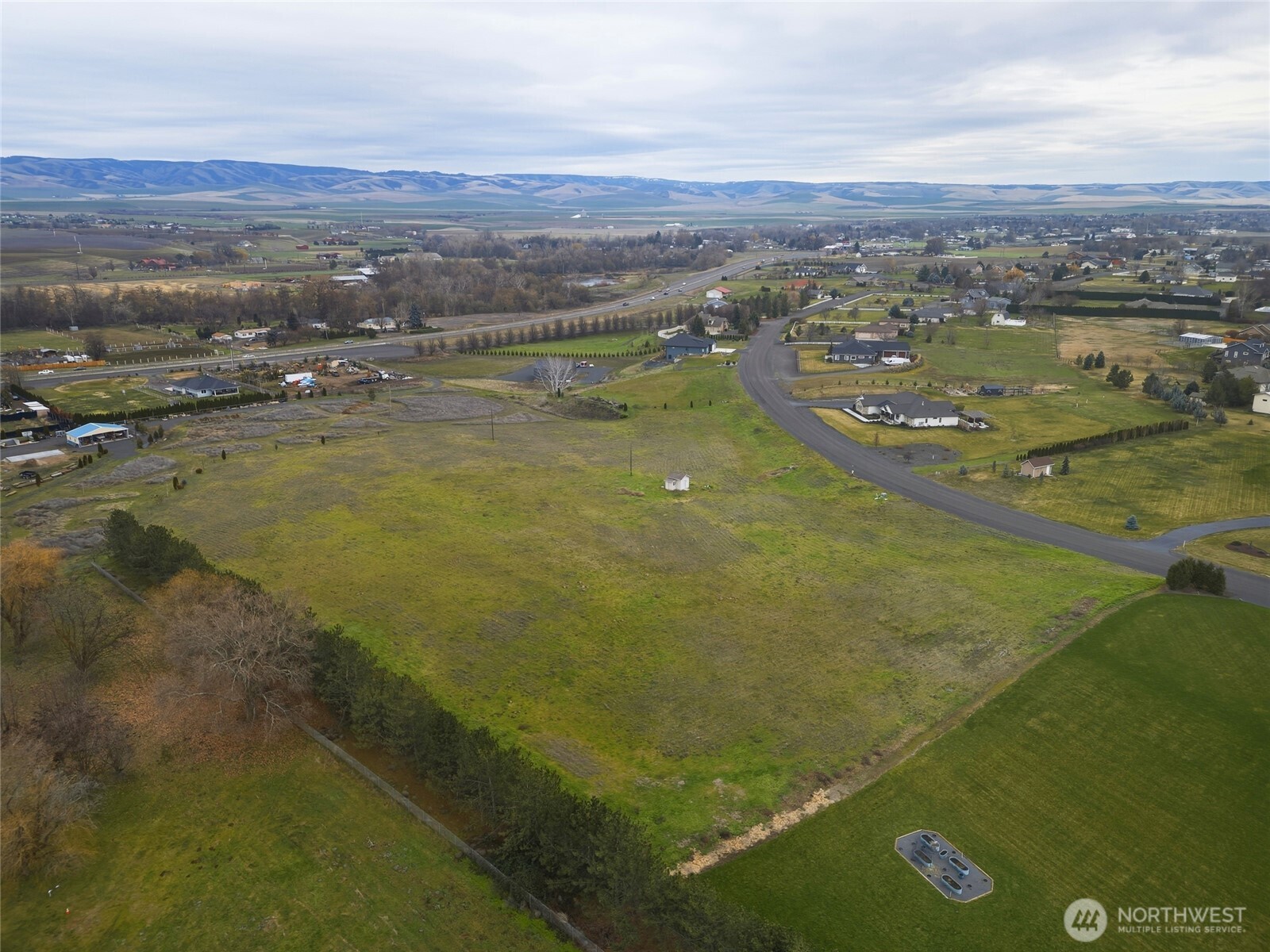 0 Summers Circle Walla Walla, WA 99362 - Photo 11 of 13 a view of city and ocean