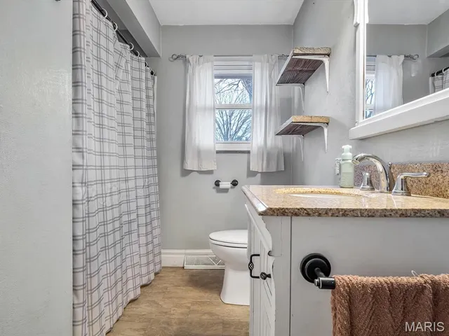 $190,000 | 708 Meadow Drive, Red Bud, IL 62278