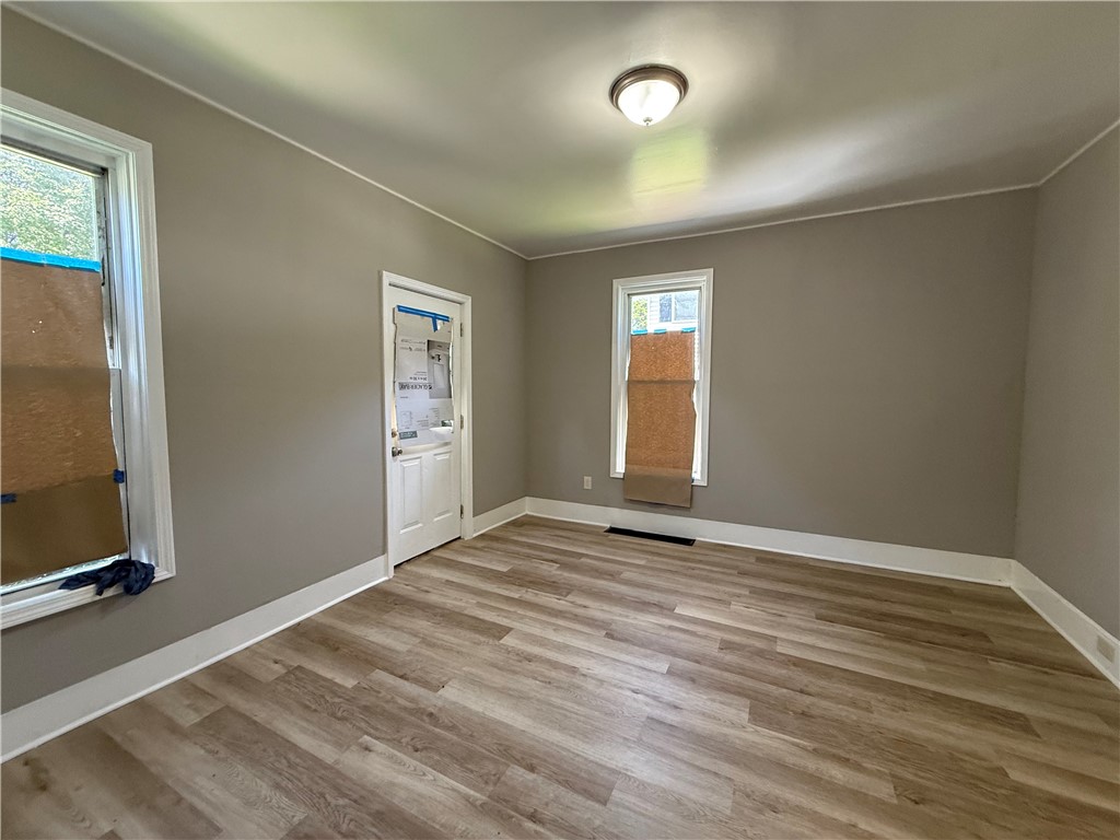 4 Lake Avenue, Unit 1 Auburn, NY 13021 - Photo 4 of 13 Living Room and Front Entrance