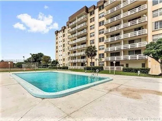 $1,390 | 15600 Northwest 7th Avenue, Unit 405, Miami, FL 33169