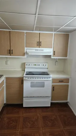 $1,390 | 15600 Northwest 7th Avenue, Unit 405, Miami, FL 33169
