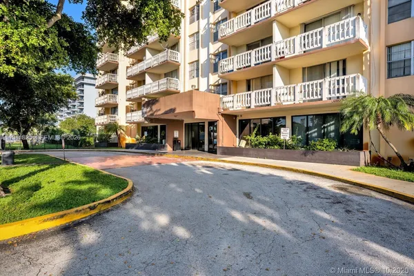 $1,390 | 15600 Northwest 7th Avenue, Unit 405, Miami, FL 33169