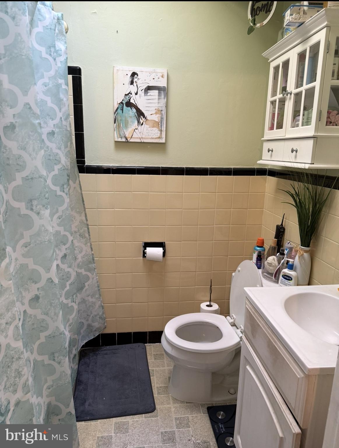 422 Rively Avenue Darby, PA 19023 - Photo 17 of 20 a bathroom with a toilet and a sink