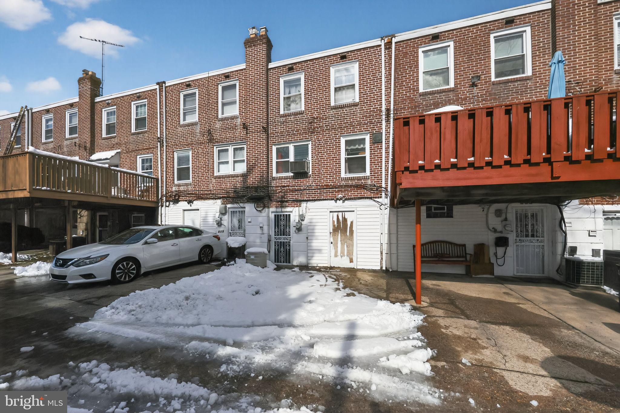 422 Rively Avenue Collingdale, PA 19023 - Photo 9 of 36