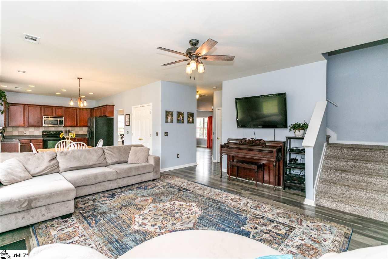 420 Chartwell Drive Greer, SC 29650 - Photo 10 of 28 Gallery Image 10