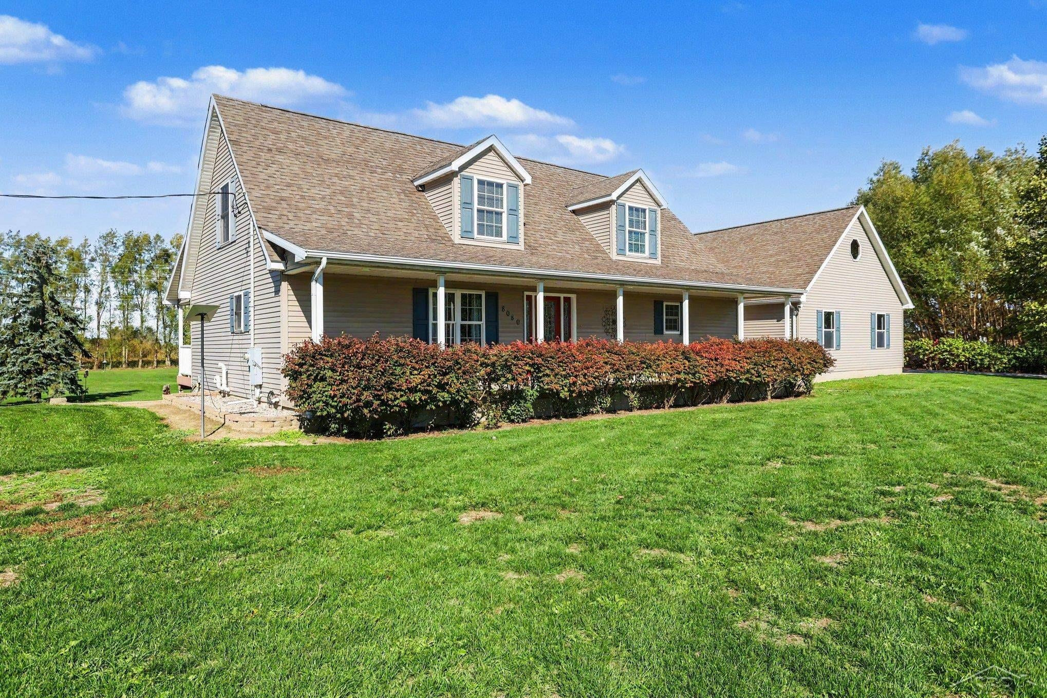 8080 Peet Road Chesaning, MI 48616 - Photo 2 of 32 Gallery Image 2