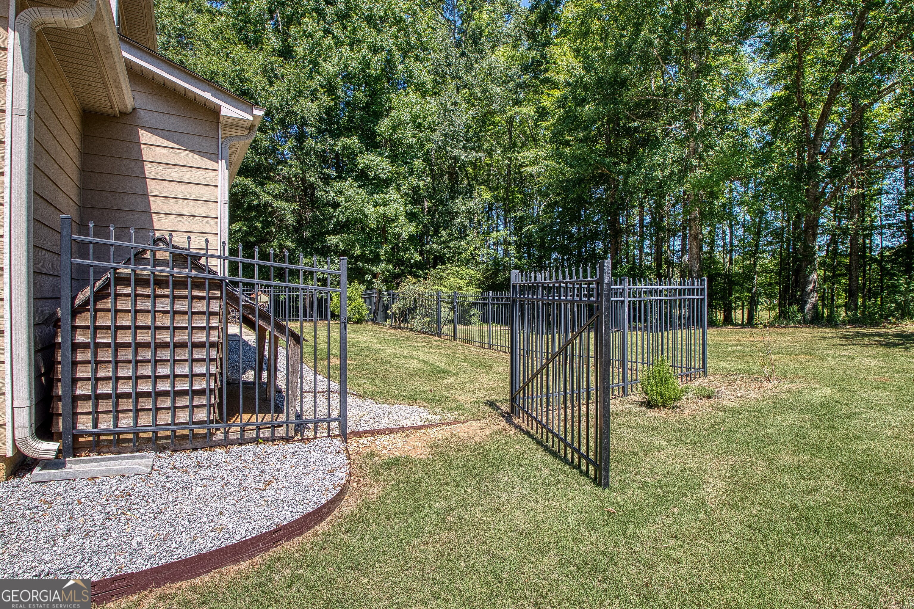 374 Austin Storey Circle Newnan, GA 30263 - Photo 41 of 58
