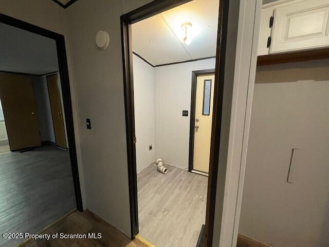 69 Robin Lane Gouldsboro, PA 18424 - Photo 8 of 22 a view of a livingroom from a hallway