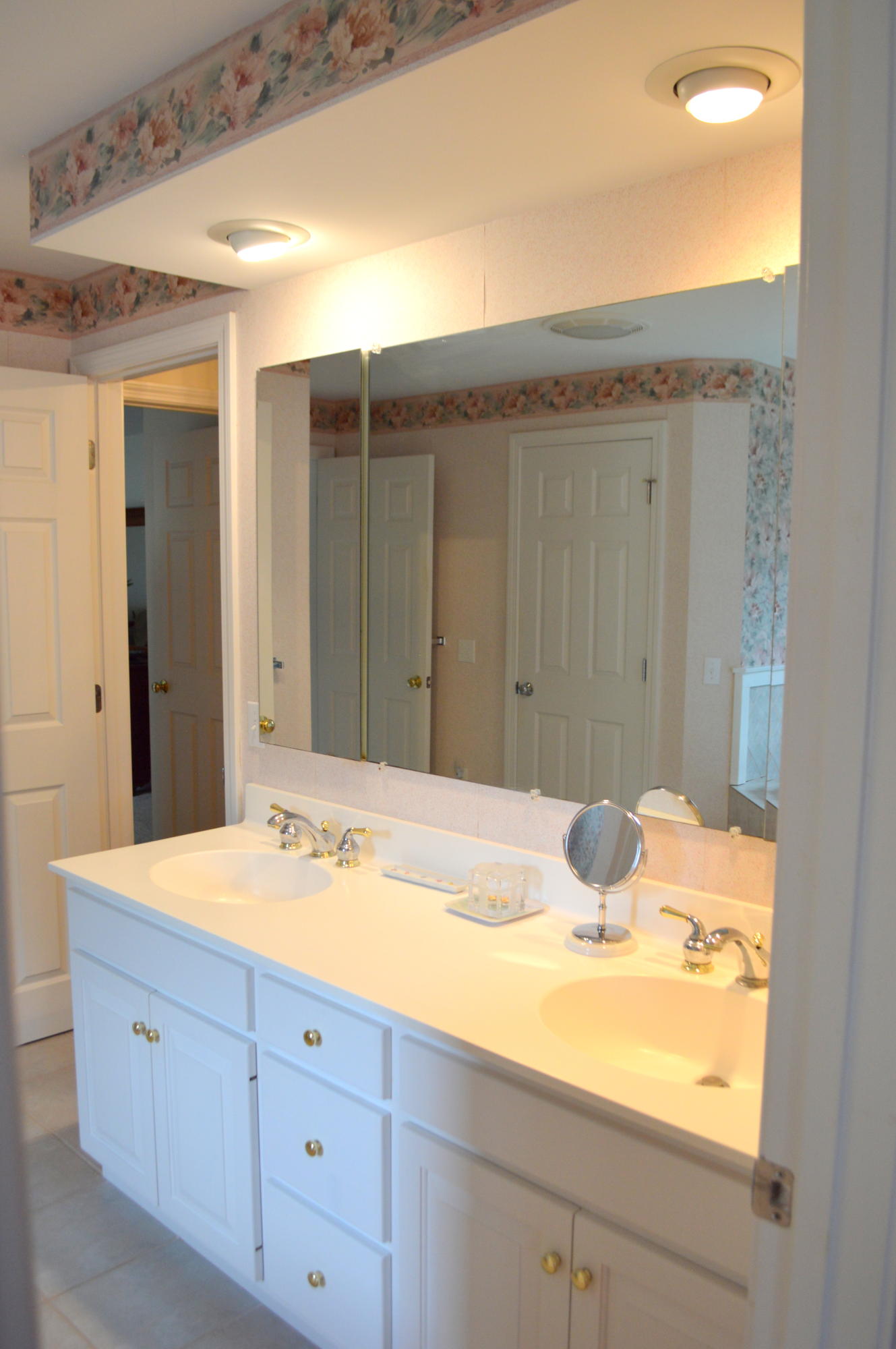 13 Osborne Road West Harwich, MA 02671 - Photo 28 of 40 upper bath sink