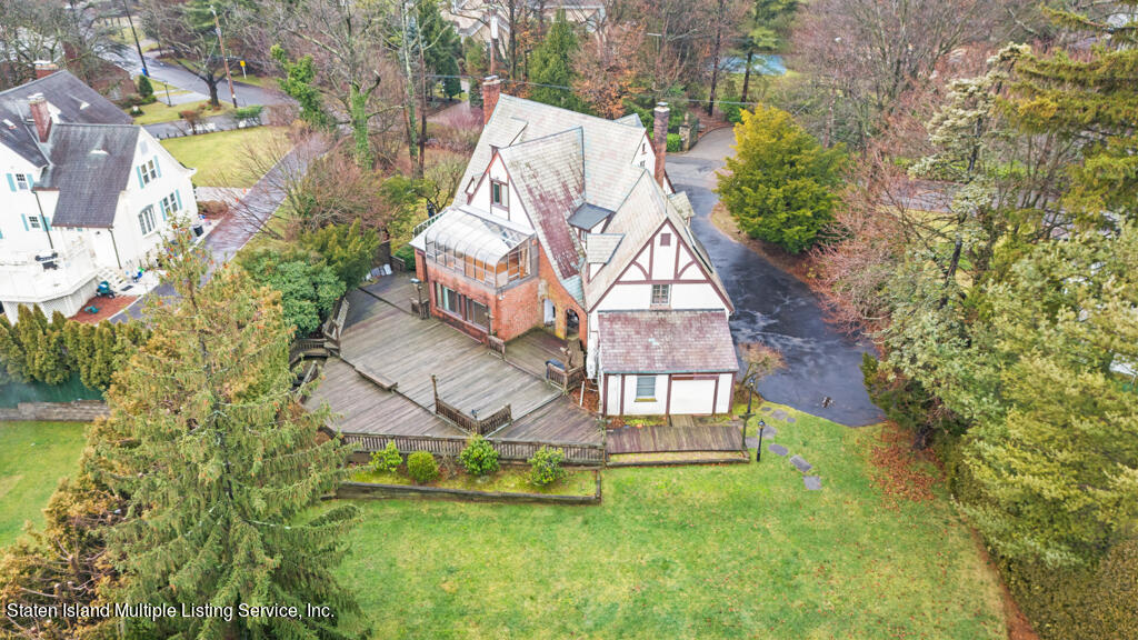 221 Benedict Road Staten Island, NY 10304 - Photo 34 of 42 Aerial 2