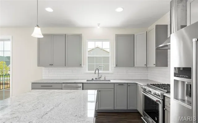 $434,900 | 1 Tbb Winslow @ Ryehill Manor Street, St. Peters, MO 63376