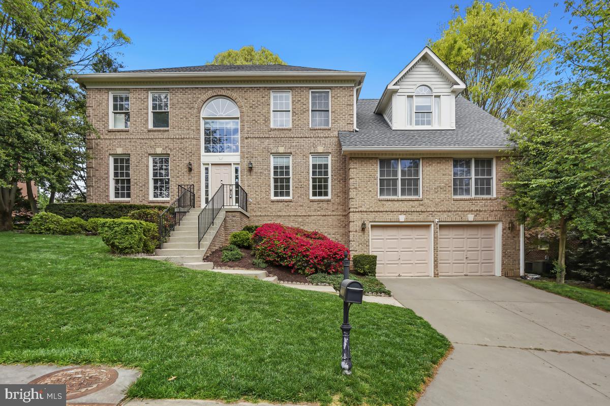 6811 Rannoch Road Bethesda, MD 20817 - Photo 1 of 33