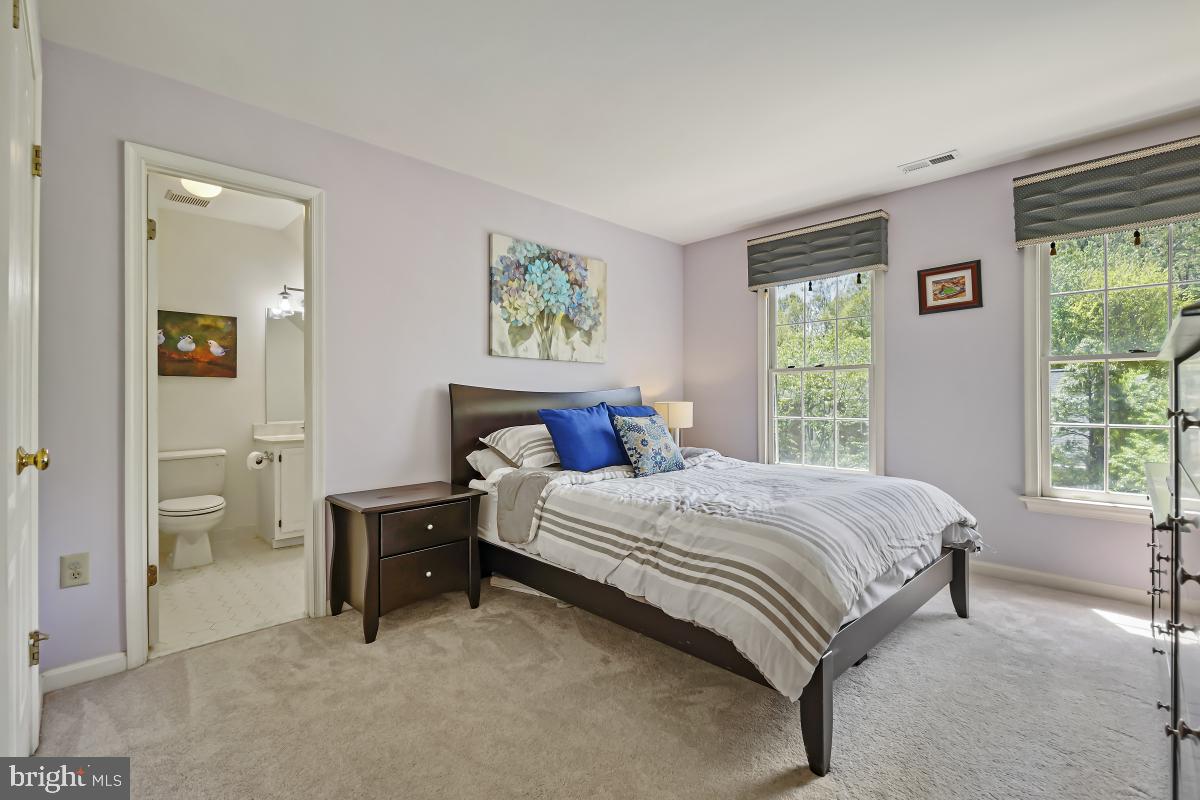 6811 Rannoch Road Bethesda, MD 20817 - Photo 21 of 33