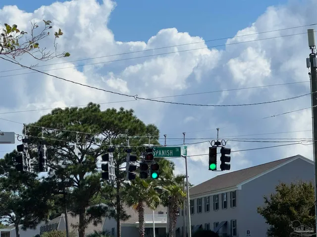 $99,000 | 3298 Summit Boulevard, Unit 1, Pensacola, FL 32503