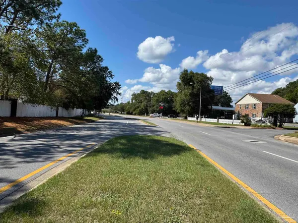 $99,000 | 3298 Summit Boulevard, Unit 1, Pensacola, FL 32503