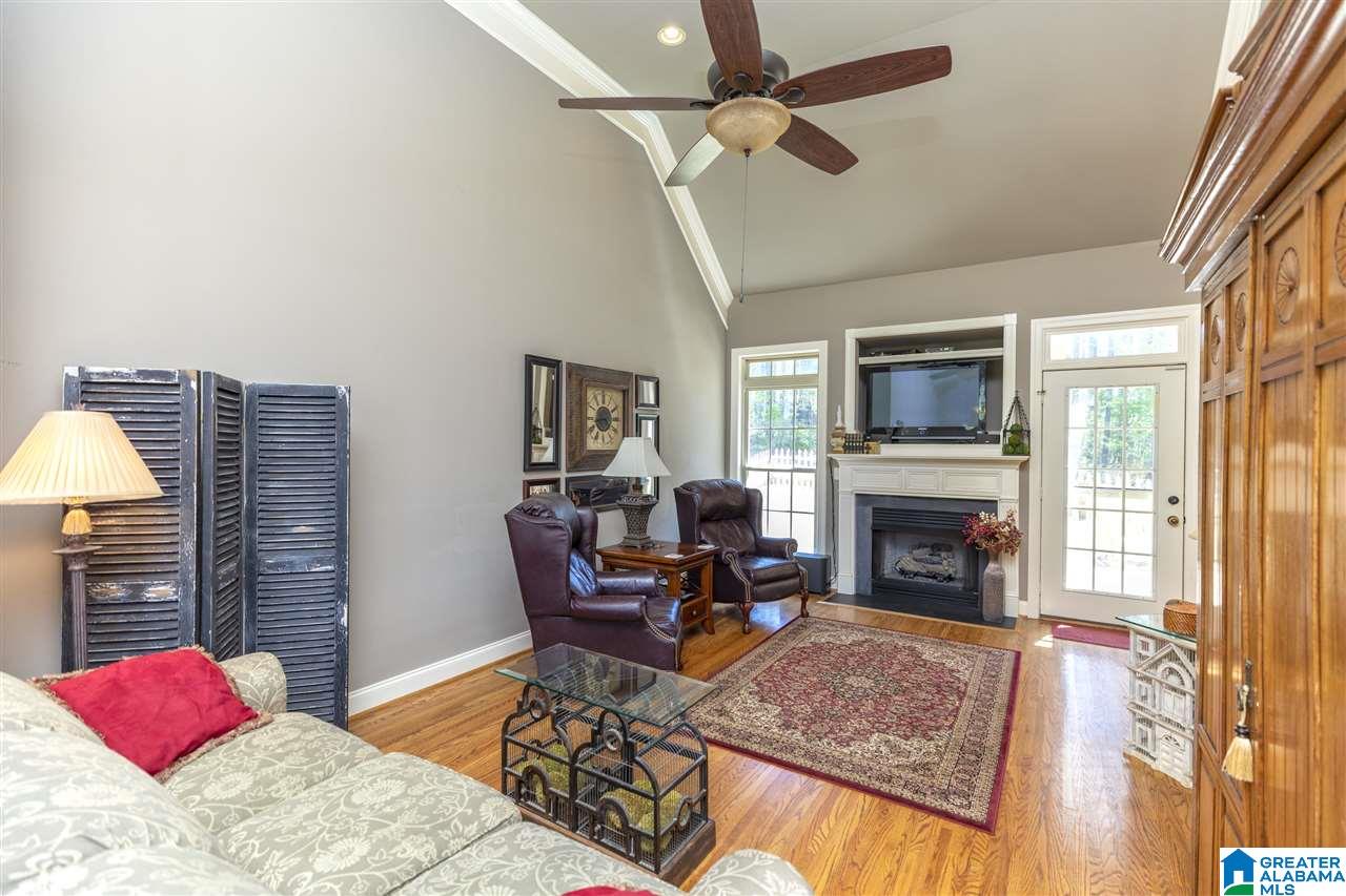 526 Woodbridge Trace Chelsea, AL 35043 - Photo 4 of 44