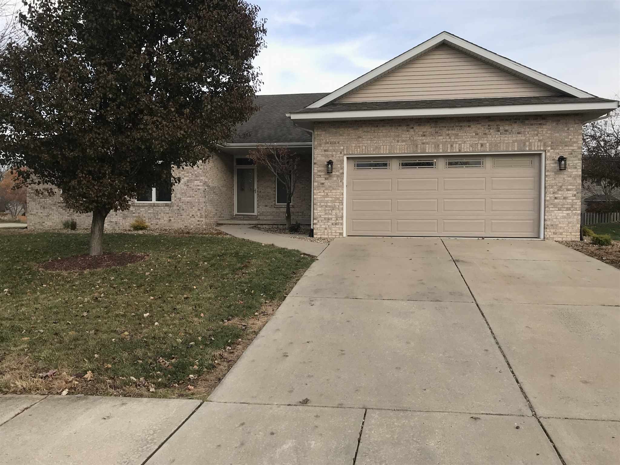 1804 Appleton Drive Springfield, IL 62711 - Photo 2 of 36 Gallery Image 2
