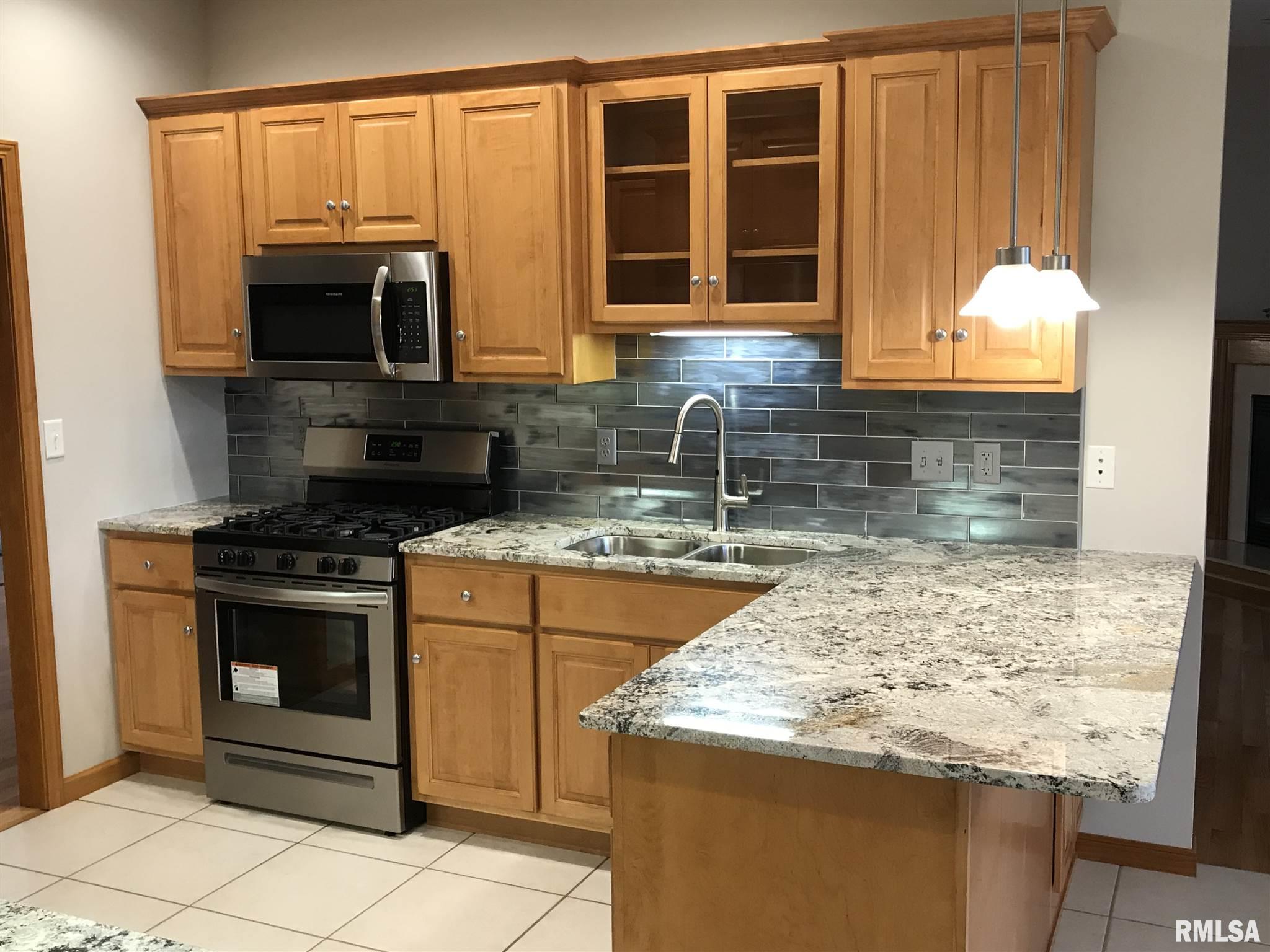 1804 Appleton Drive Springfield, IL 62711 - Photo 11 of 36 Gallery Image 11