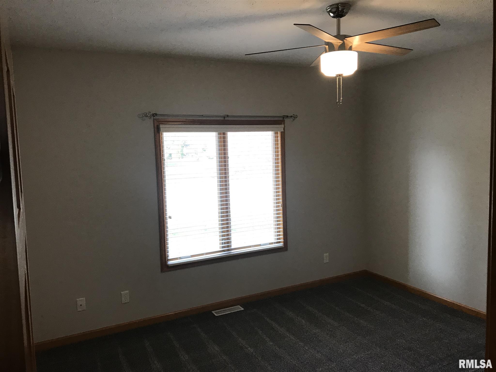 1804 Appleton Drive Springfield, IL 62711 - Photo 18 of 36 Gallery Image 18