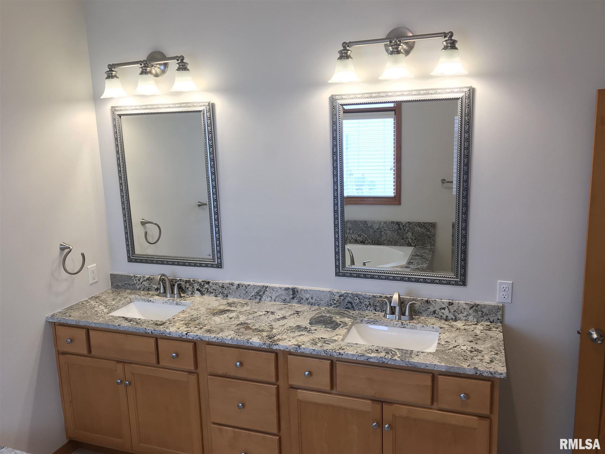 1804 Appleton Drive Springfield, IL 62711 - Photo 24 of 36 Gallery Image 24