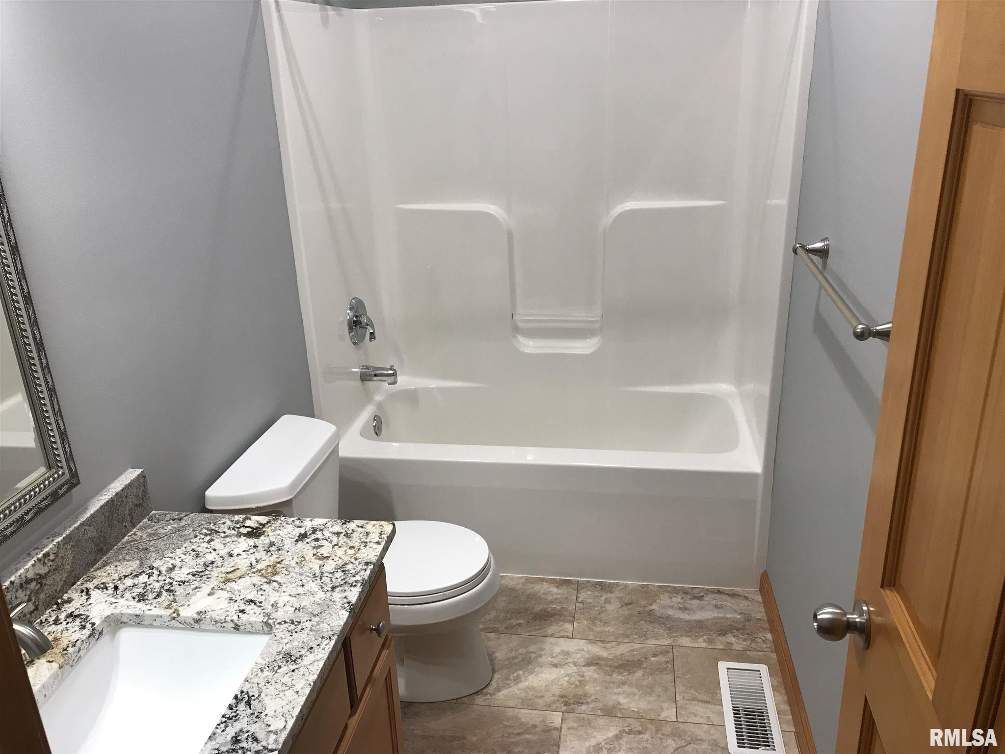 1804 Appleton Drive Springfield, IL 62711 - Photo 26 of 36 Gallery Image 26