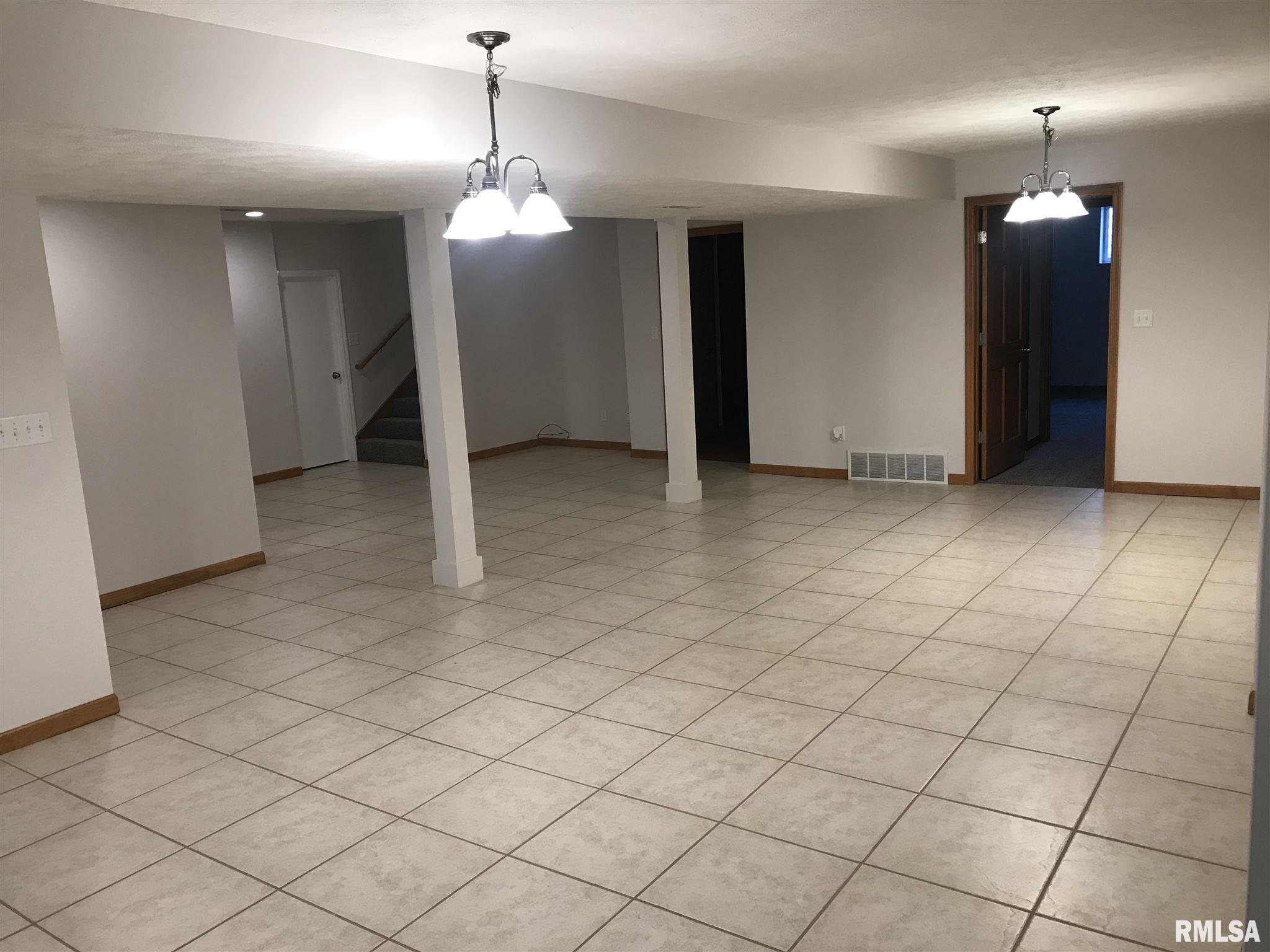 1804 Appleton Drive Springfield, IL 62711 - Photo 31 of 36 Gallery Image 31